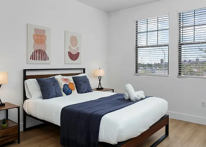 Two Cozysuites With Pool Jacuzzi In 10&03 Apartment *