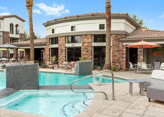 Two Cozysuites With Pool Jacuzzi In 10&03 Apartment *