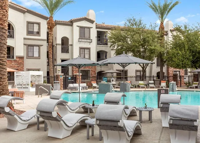 Two Cozysuites With Pool Jacuzzi In 10&03 Glendale
